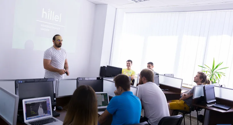 Як програма Hillel Evo допомагає придбати практичний досвід. Відгуки учасників Evo