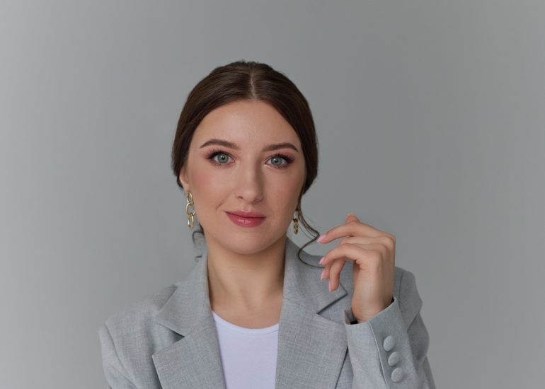 Липень 2024. Олена Анікіна