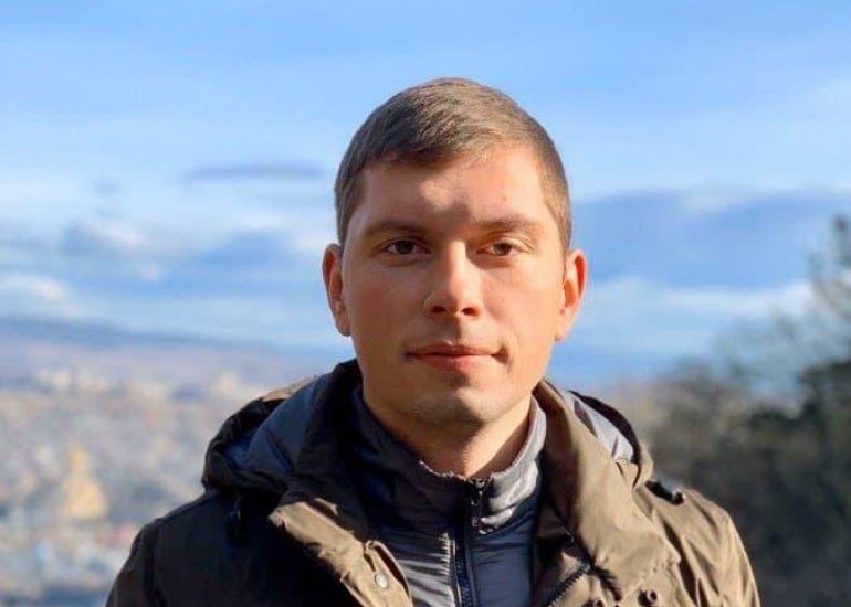 Март 2021. Виктор Микулин