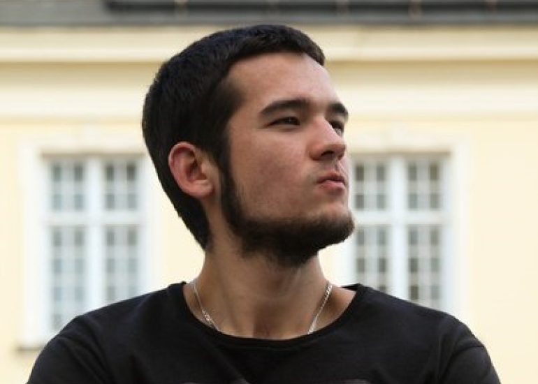 Травень 2017. Роман Ван