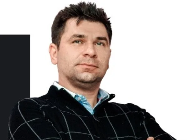 Олег Кучер