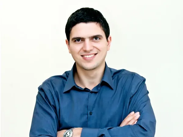 Павел Сахацкий