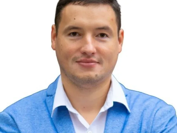 Владислав Єрмолаєв