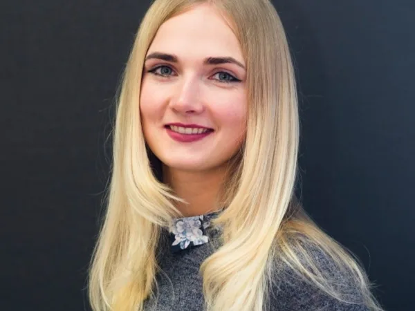 Карина Хомутова