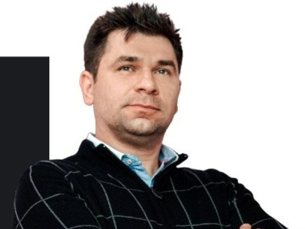 Олег Кучер