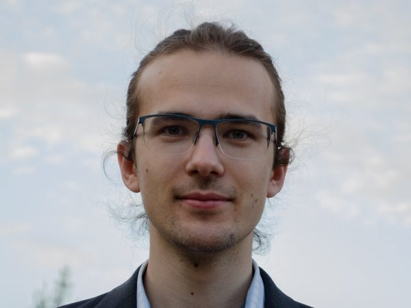 Олег Кураченко